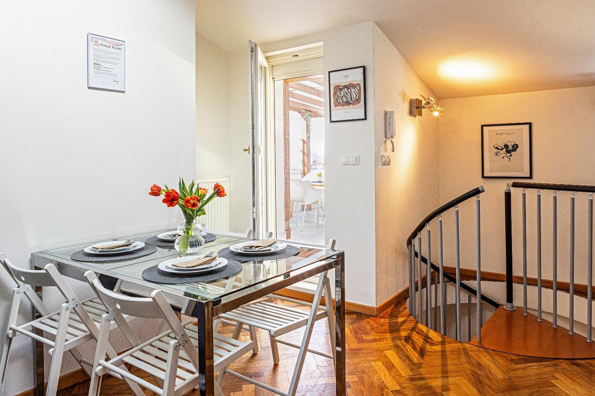 Modern Attic With Terrace - Machova Appartamento *